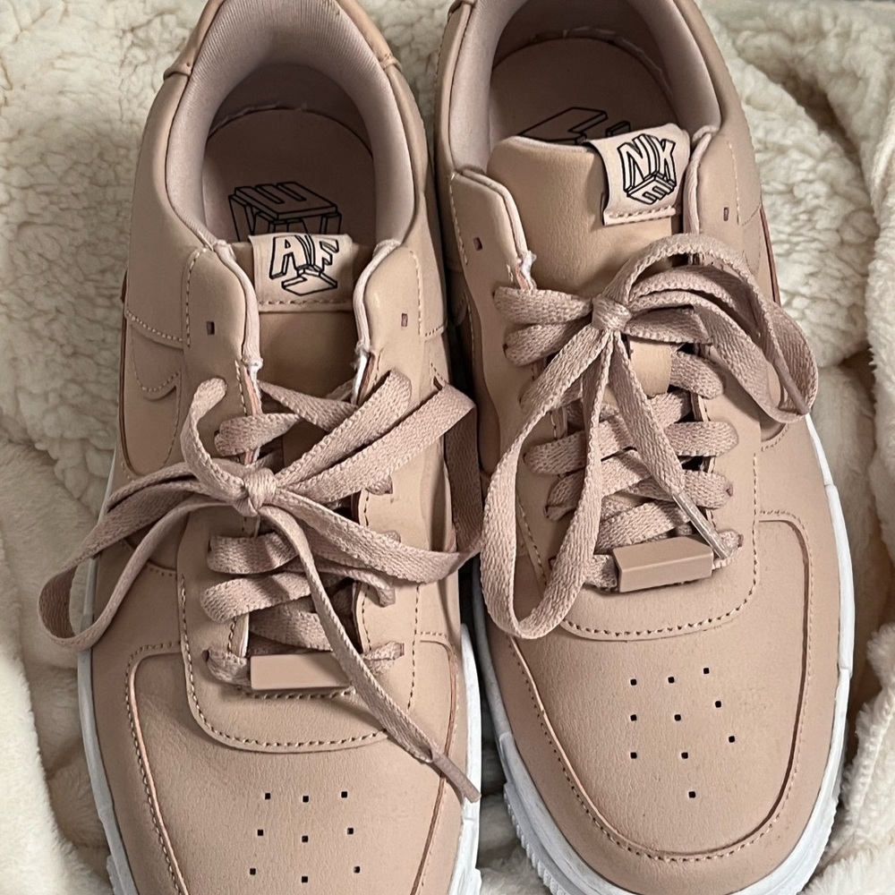 Nike AF pixel size 8